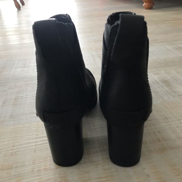 🚫SOLD🚫 Sorel addington Chelsea - Picture 3 of 5